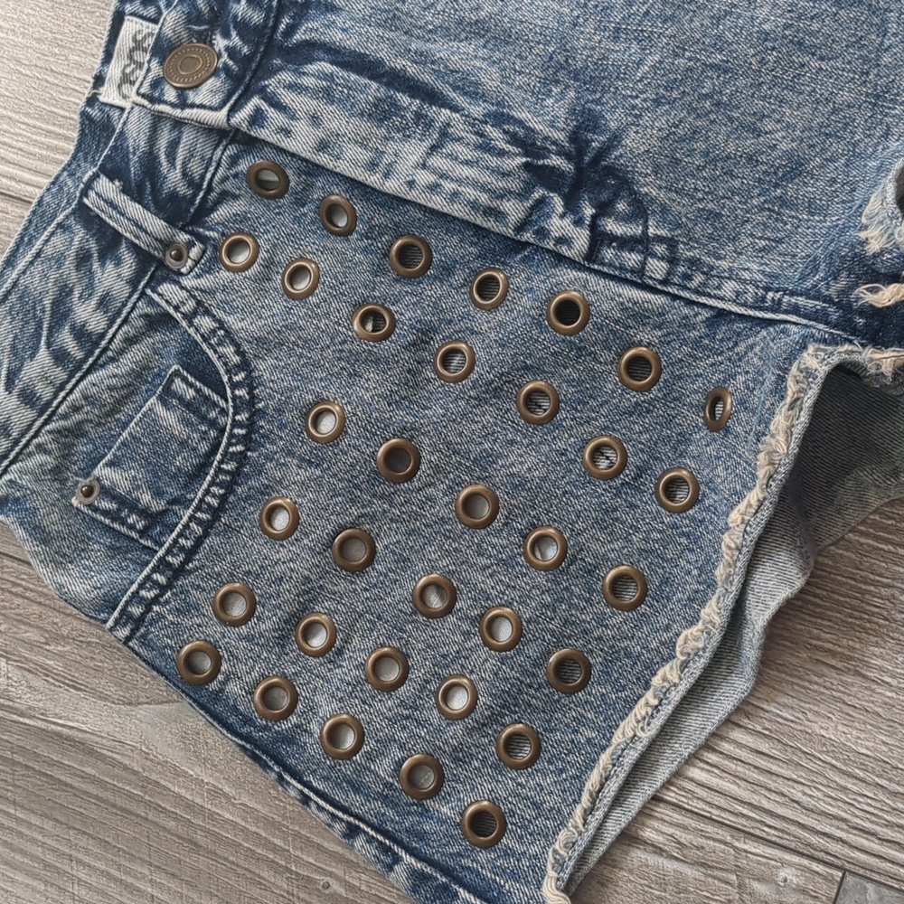 ASOS Denim Distressed High Rise Shorts Size 2 - Picture 2 of 4